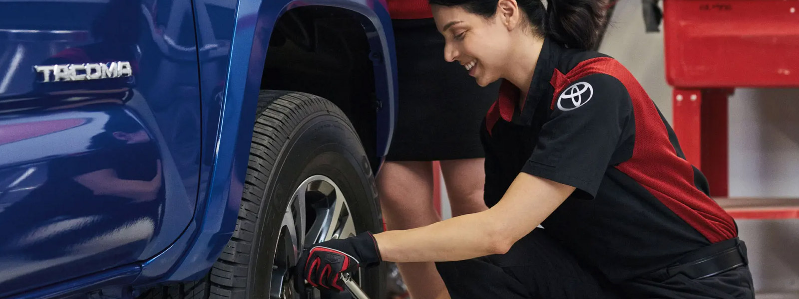 How to identify when your Toyota may need a tire service or tire replacement